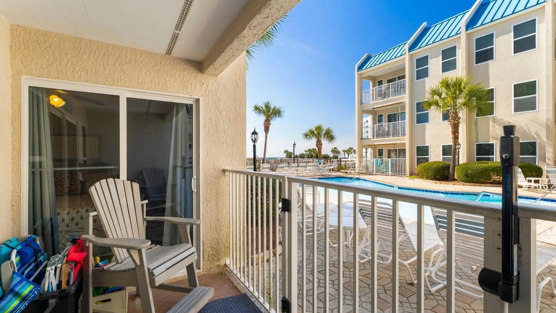 102 Poolside Apartment Destin United States