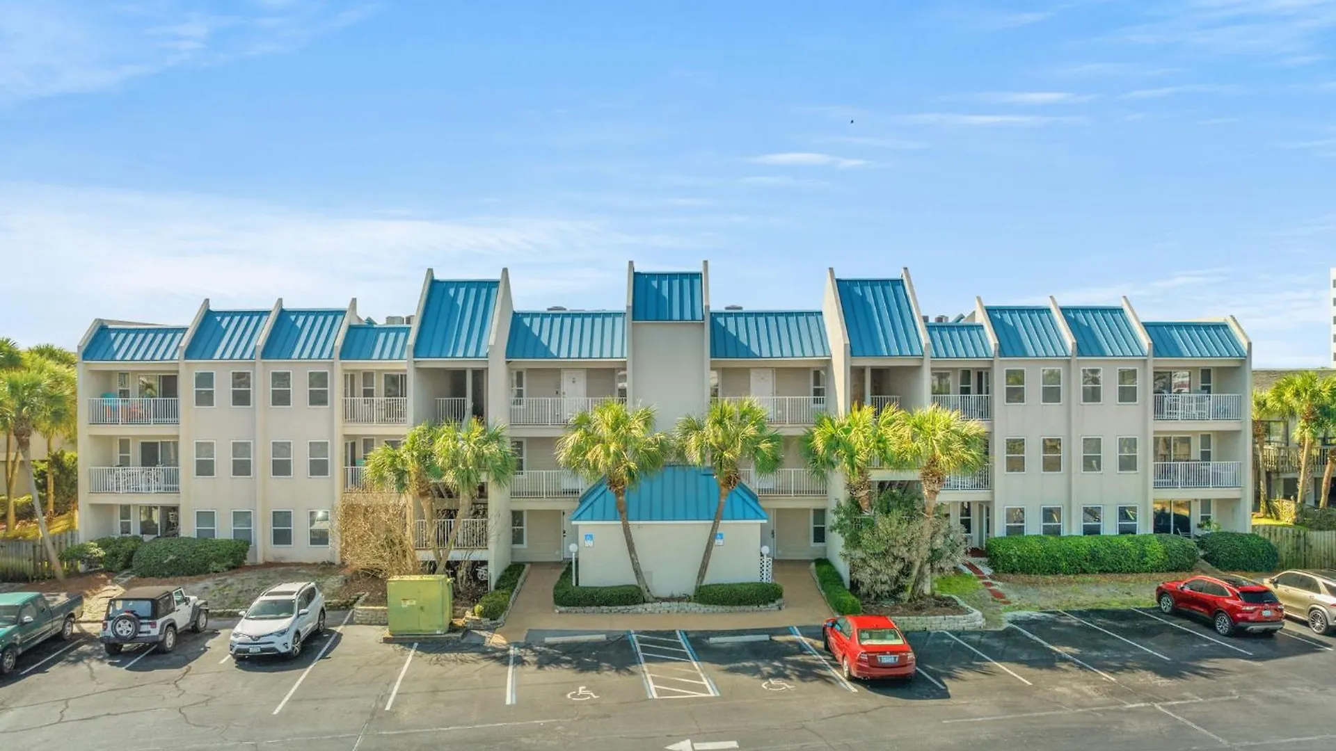 102 Poolside Apartment Destin