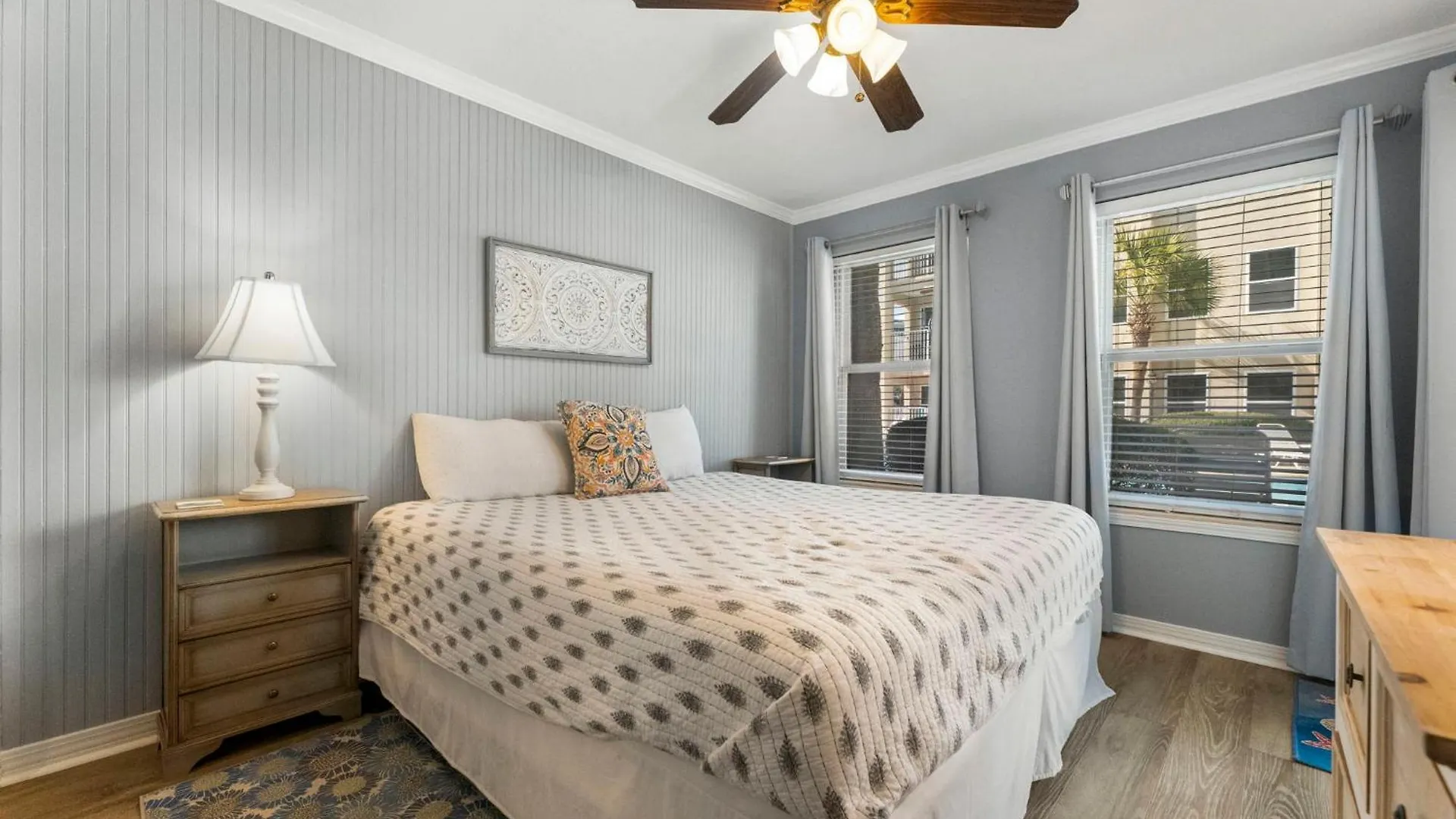 102 Poolside Apartment Destin United States