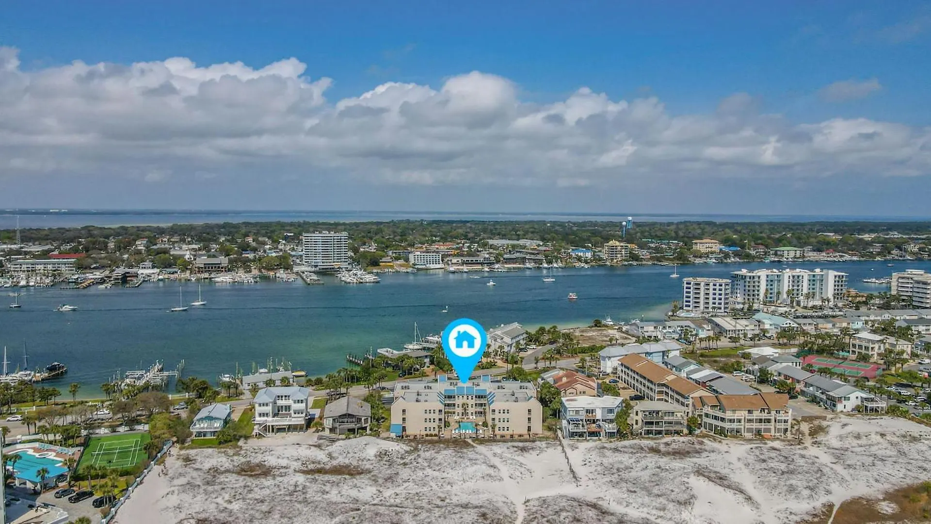 102 Poolside Apartment Destin 0*,