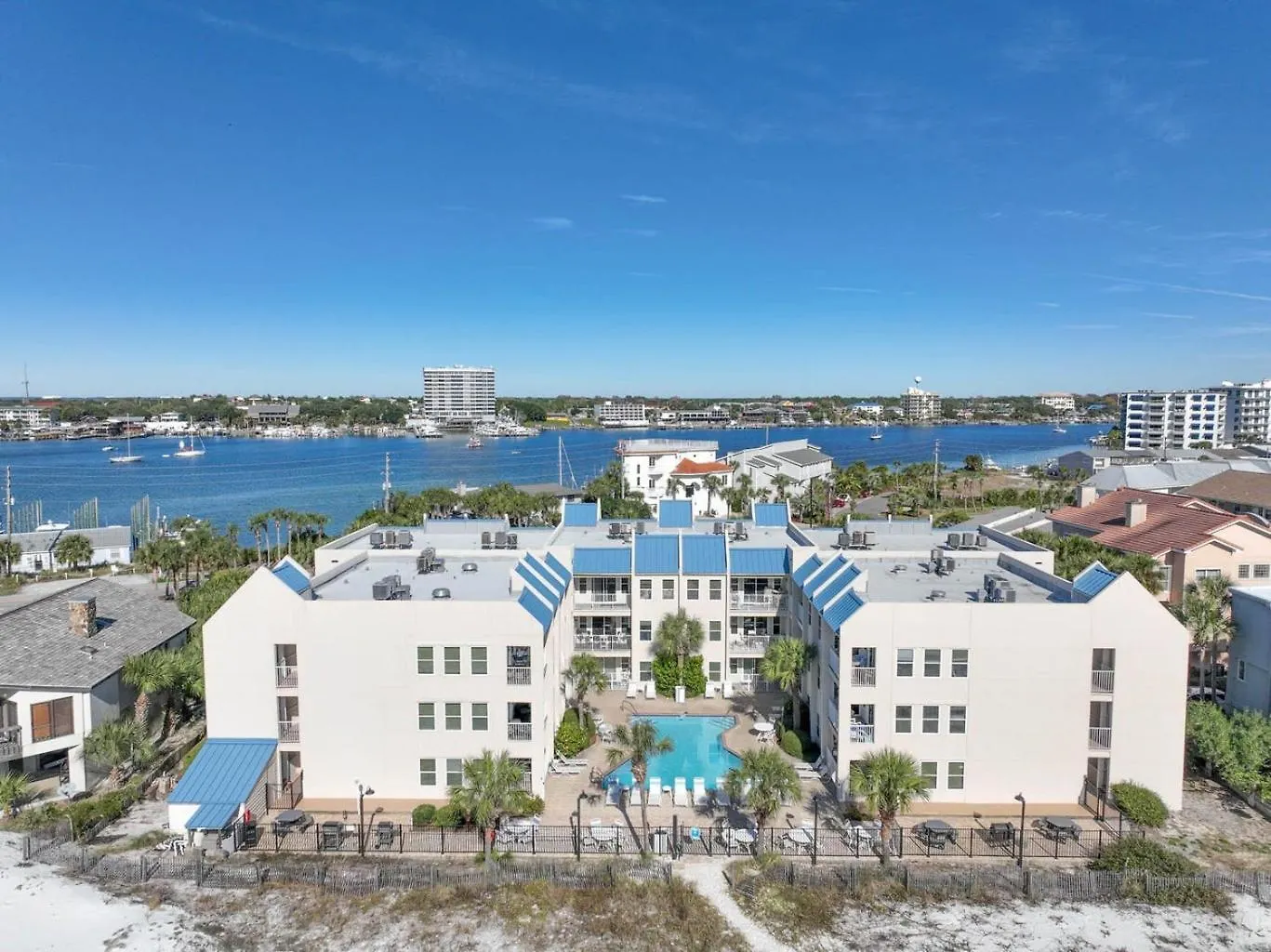 102 Poolside Apartment Destin